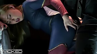 Superheroine Tempts Braniac With Seductive Anal Encounter