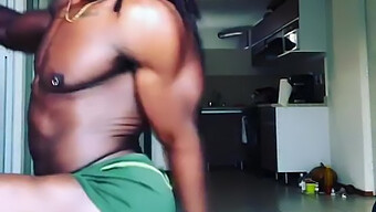 African Male With Big Tits Twerks