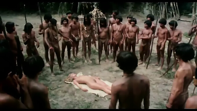 Laura Gemser In Emanuelle And The Last Cannibals: การผจญภัยสุดมันส์กับความรื่นรมย์