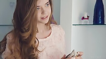 Upea Brunette Kay J Aistillisessa Teinipornovideossa