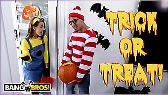 Bruno Dopřává Foot Fetišismus Evelin Stone Ve Videu Bangbros S Halloweenskou Tématikou.