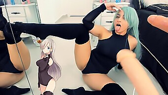 Junges Cosplaygirl Gibt Ein Facial Und Doppeltes Orales Vergnügen