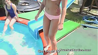 Una Fiesta En La Piscina Se Convierte En Una Orgía Adolescente Sucia. ¡mira Cómo Se Divierten Estas Chicas!